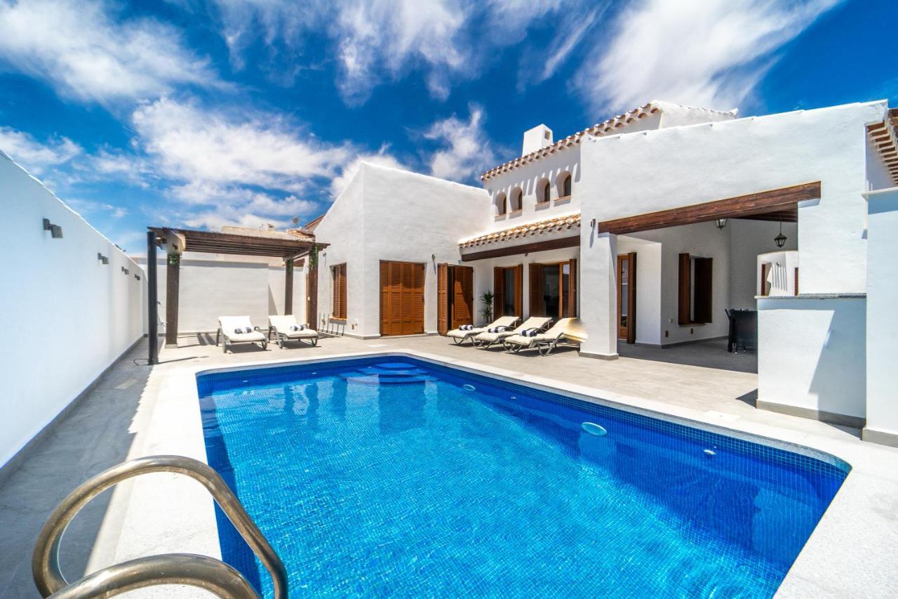 Three Bedroom Luxury Villa El Valle Golf Resort 로스바뇨스 외부 사진