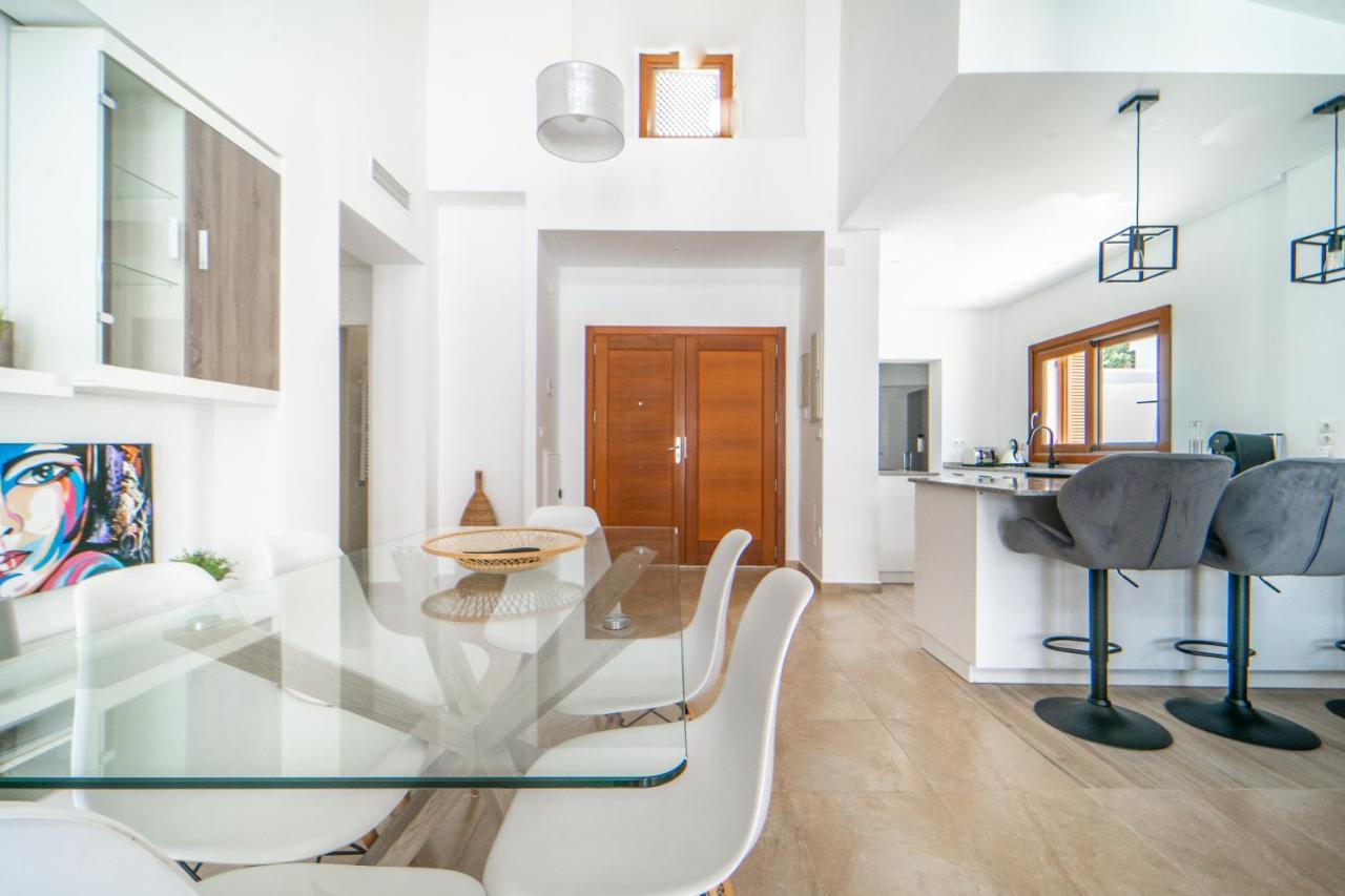 Three Bedroom Luxury Villa El Valle Golf Resort 로스바뇨스 외부 사진