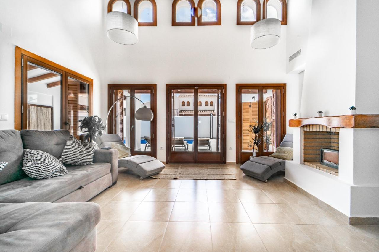Three Bedroom Luxury Villa El Valle Golf Resort 로스바뇨스 외부 사진