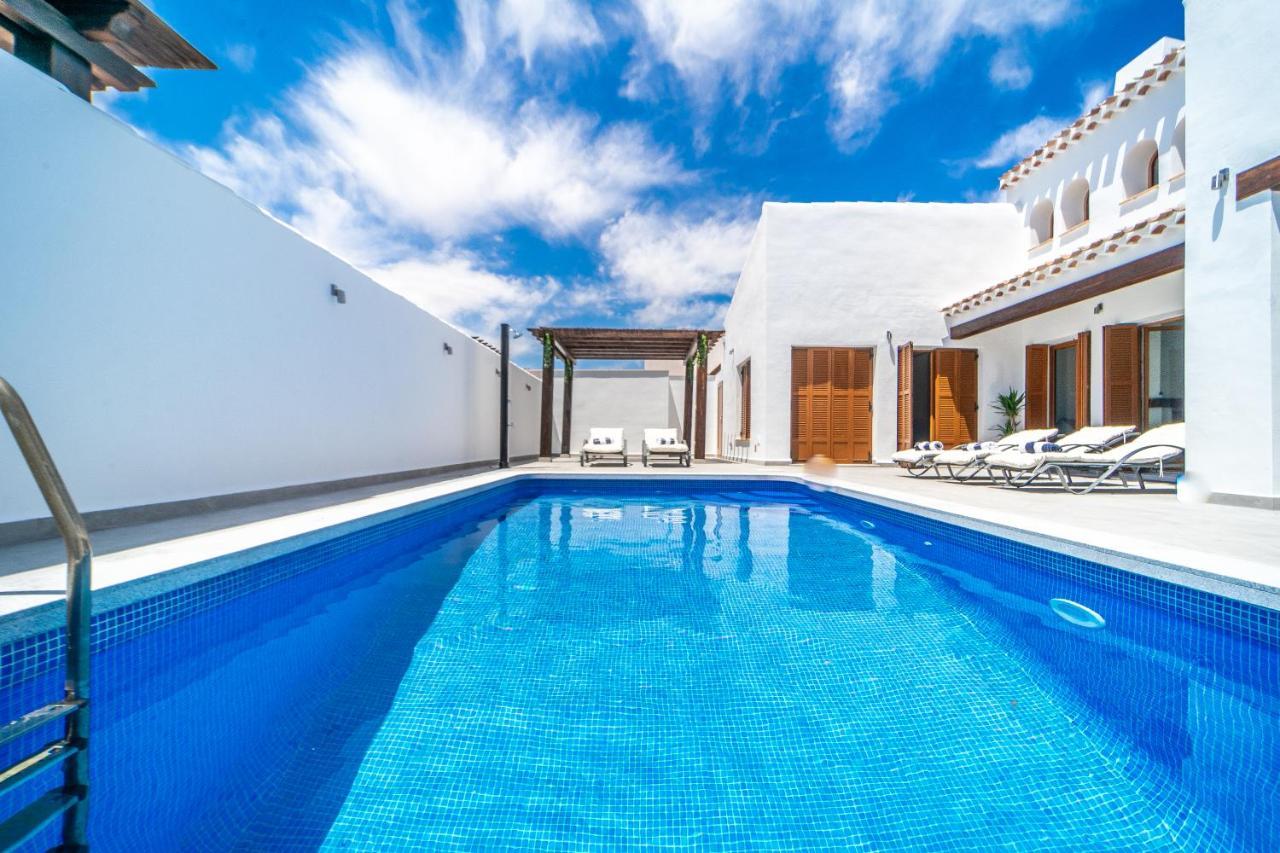 Three Bedroom Luxury Villa El Valle Golf Resort 로스바뇨스 외부 사진